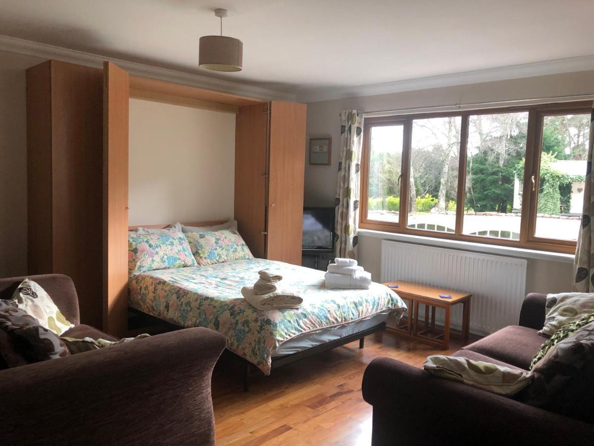 Birchwood Cottage Knockbain ภายนอก รูปภาพ