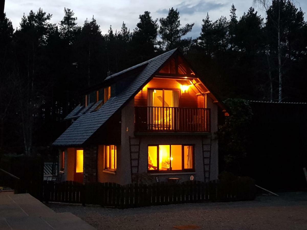 Birchwood Cottage Knockbain ภายนอก รูปภาพ